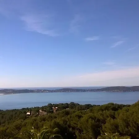 Le Panoramique, Piscine/wifi/calme Апартаменты *