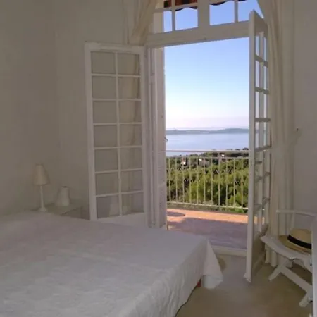 Апартаменты Le Panoramique, Piscine/wifi/calme