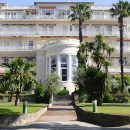 Le Panoramique, Piscine/wifi/calme Apartment Hyeres